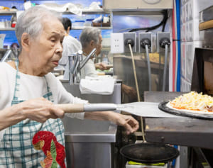 75歳でピザ職人に転身！95歳のばあばが忘れない「好奇心」