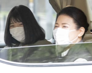 愛子さまロングからボブヘアに！ばっさりイメチェン写真