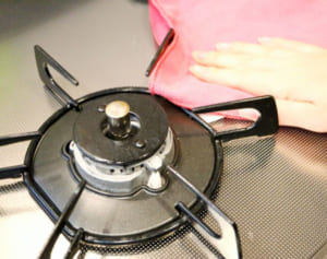 “家神様”は油汚れが大嫌い！金運を上げる台所の洗い方