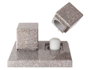 「リビングに墓」墓じまいや散骨でもない新しい弔い方「宅墓」