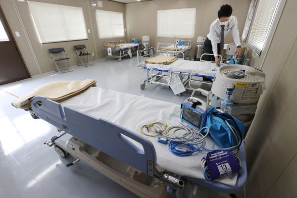 「転院待ちで1週間」大阪の医療従事者語る医療崩壊の現実