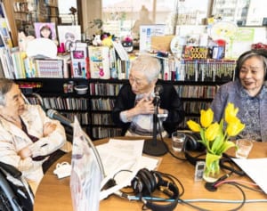 記憶が消えても絆は永遠！認知症トリオラジオMC「あめちゃんず」