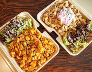 「いい仕事してる」「癖が強い」「圧倒的な」いろんな顔を持つチキン料理に出会えるお店　UNDERBAR CHICKEN （アンダーバーチキン）那覇市久茂地