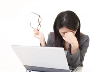 12秒まばたきを我慢できる？ 眼科医監修セルフドライアイ診断