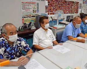 玉城知事のコロナ対策本部長「交代を」　沖縄県議会議長と自民・公明会派が要請