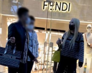 加藤紗里 ブランド店をはしご…目撃したGWのセレブな買い物姿