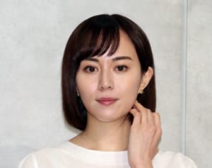 戸田に新垣も…コード・ブルー婚の陰で比嘉愛未の酒量が急増