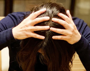 簡単耳ツボマッサージ…「頭痛、めまい」対策するならココ