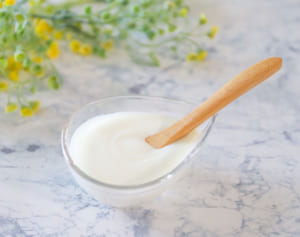 ヨーグルトや発酵食品がおならの原因に!?おならの新常識