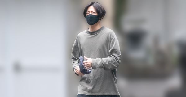 相葉雅紀 千円入れることも…『VS嵐』継承の重圧癒す真剣参拝姿 | 女性自身