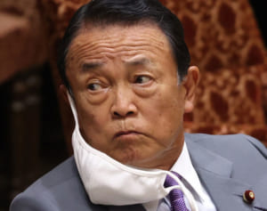麻生太郎氏　死者数1.5万人超えも“先進国で最もうまくいってる”発言に呆れ声
