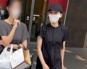 綾瀬はるか　五輪CM女王の意外な夕食…千円親子丼を持ち帰り姿