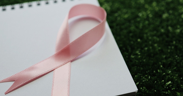 乳首がかゆいのは乳がんかも 命にかかわる病気のサイン5 女性自身