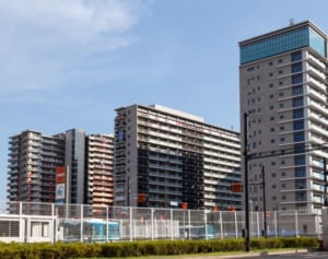 ハグ、握手にNG要請も…選手村でマッチングアプリが流行中！