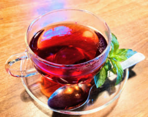 夏バテ、疲労、クーラー冷えはハーブティーで解消する