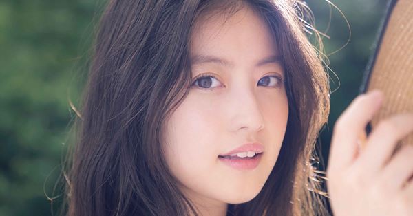 今田美桜「一番ってなんだろう？」令和を生きる女優の思い | 女性自身