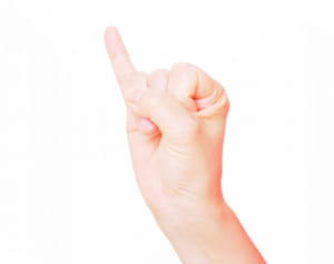 人気トレーナー伝授「肩こり、腰痛を改善する小指活用のすすめ」