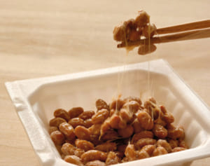 普通の納豆orひきわり納豆、骨折予防に食べるならどっち？