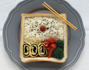 浮き出る犬の顔がもはや芸術！食パンびっくりアート13