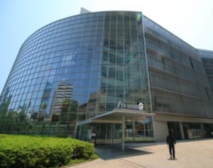 小沢健二　子煩悩アピールもホテル密会報道に相次ぐ疑問の声