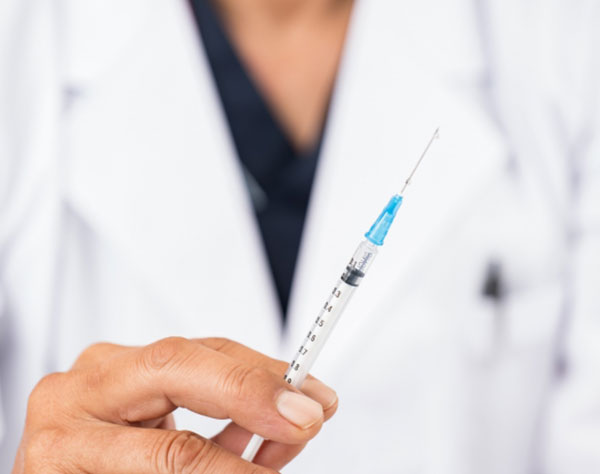 ワクチン接種会場に潜む「熱中症の危険」回避する心得