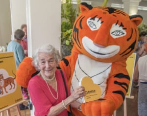 「ベストセラー絵本がDVやレイプを助長」と活動家が批判