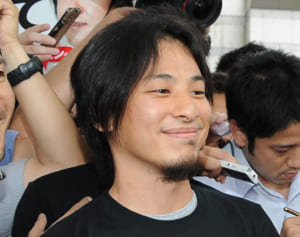 ひろゆき　若者から絶大な支持も「宝くじ買うやつは馬鹿」発言で浮き彫りになった“庶民感覚”との決定的なズレ