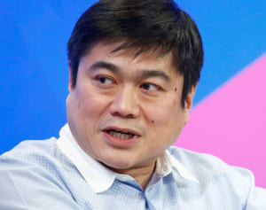 デジタル庁新事務方トップに性犯罪者から資金提供の過去…小山田圭吾とははとこ