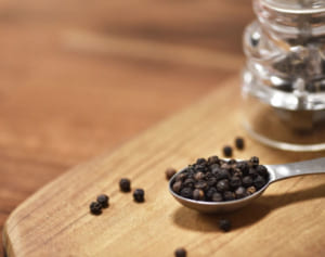 ＋黒コショウで便秘改善！納豆の効果を高める食べ合わせレシピ5選