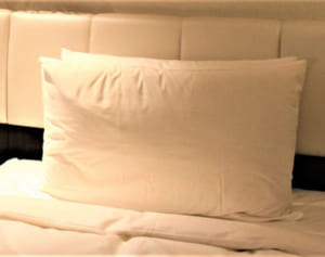 腎臓が悪い人は要注意！“生え際の白髪”対策に枕選びが重要なワケ