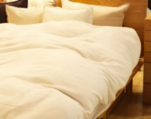 シーツ、枕カバー、靴…見逃し注意の「体臭のもと」