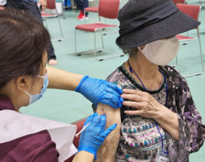 「家でもマスクしていたのに」経験者語るブレイクスルー感染の恐怖