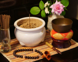 仏壇は粗大ごみでも出せる？みんな知らない「墓じまい」かかるお金