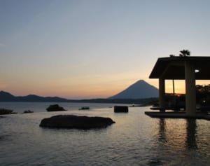 鹿児島県に海とつながった“インフィニティ温泉”…「日本の半島」最旬情報【8月・9月】