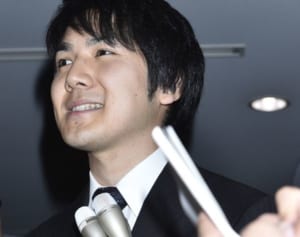 眞子さま「年内結婚」も…“金銭トラブル未解決”の小室さんに疑問噴出