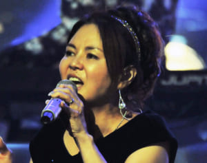 若者が共感したレベッカの歌唱スタイル 服装でも“女子の微妙な思い”を表現