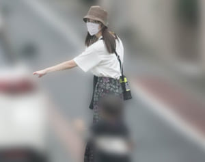 佐々木希　CM急増で年収は2億円！不倫夫“見捨てない”選択に高まる評価