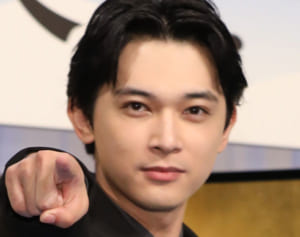 吉沢亮　背中で語る大河座長に共演者感嘆！オファー殺到でギャラは10倍に