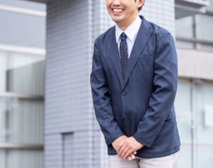 「させていただきます」の氾濫に違和感…美しい敬語は？