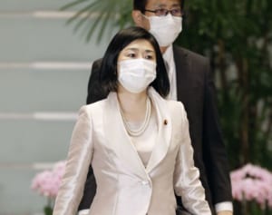 牧島デジ相　5万円接待報道に「意見交換は大事」と弁明も“開き直り”と批判殺到