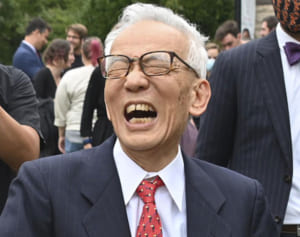 ノーベル賞・真鍋淑郎さん 妻語る結婚60年の軌跡「フルーツパーラーでお見合いを…」