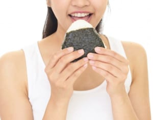 21日継続を目標に！栄養満点なのに太りにくい「おにぎり」レシピ