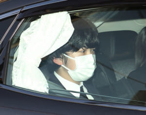 悠仁さま　佳子さまも姉夫妻を全面支援…懸念される“小室さん問題”の影響