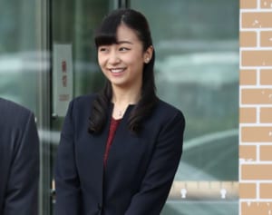 佳子さま　眞子さん全力擁護、質問拒否も…「開かれた皇室」と一線画す価値観