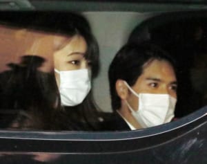 小室眞子さん夫妻　まだ続く“厚遇”サポート…宮内庁職員が買い物代行、警備費は1カ月で2千万円