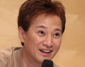 中居正広　V6へ35万円革靴、今井翼には空気清浄機…後輩泣かせるプレゼント術の原点