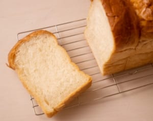 相次ぐ値上げで、家計負担は「’19年10月の消費増税レベル」と専門家