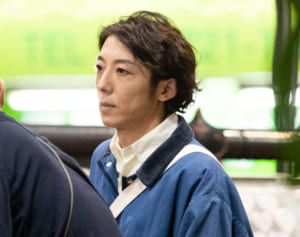 高橋一生「撮影やめて！」と野次馬に絶叫…新ドラマで見せた“鬼座長”姿