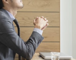 あなたは何個わかる？ASAP、PCB、Y、HKM…使われてイラッとする英略語たち