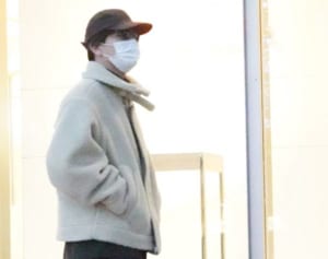 岩田剛典　今田美桜似美女とお忍び“鬼滅”デート【2021年ベストスクープ】